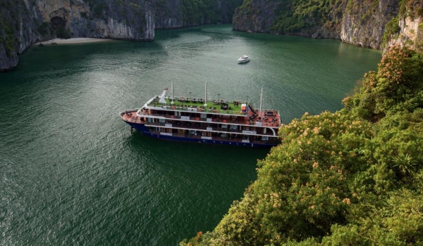 LA PANDORA CRUISES 2 DAYS 1 NIGHT