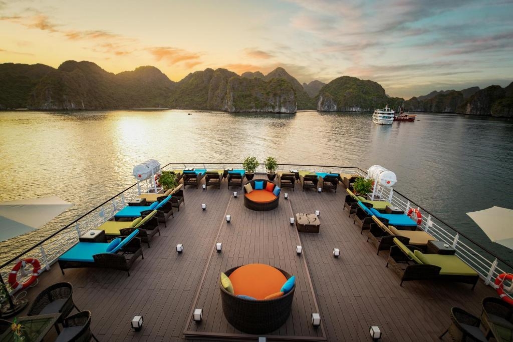 DISCOVERY HALONG BAY – LAN HA BAY 2DAYS/ 1NIGHT