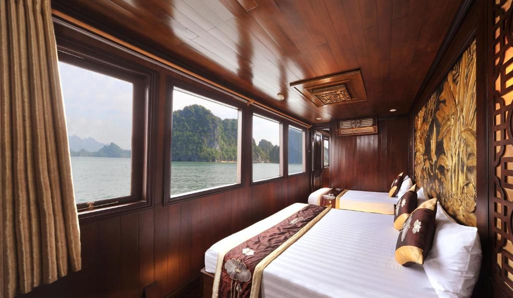 Bai Tu Long Bay 2 days 1 night