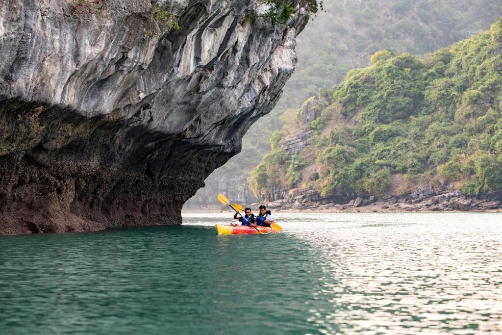 DISCOVERY HALONG BAY – LAN HA BAY 4DAYS/ 3NIGHTS