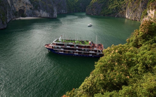 LA PANDORA CRUISES 2 DAYS 1 NIGHT