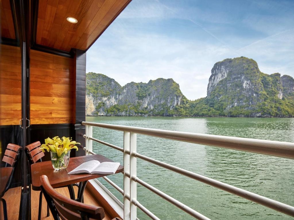 3 Days 2 Nights Discover Beautiful Remote of Halong Bay