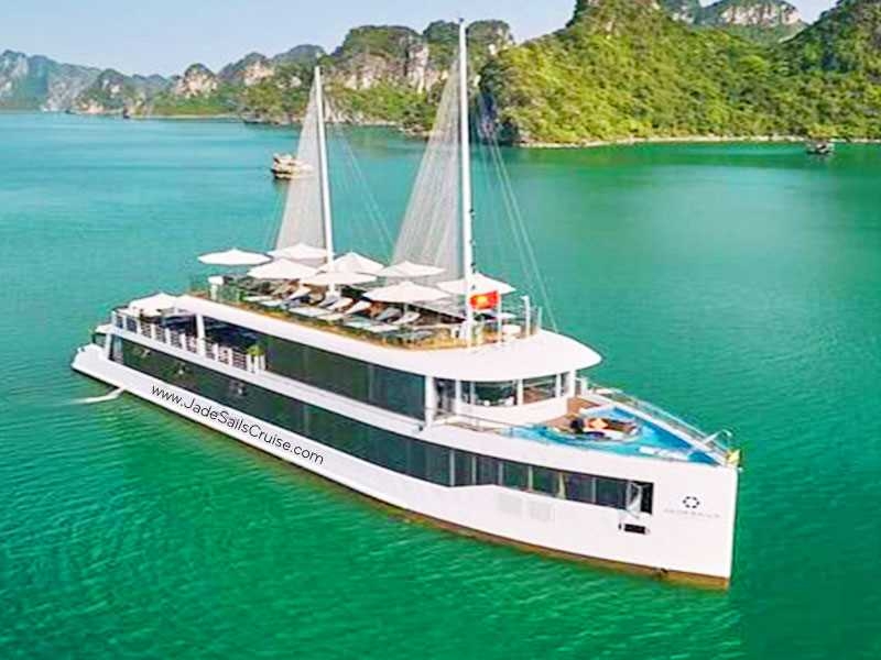 1 Day: Halong Bay + Lan Ha Bay (Luxurious Cruise with 7-Hours)