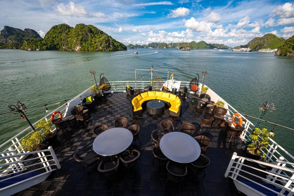 3 Days 2 Nights Discover Beautiful Remote of Halong Bay