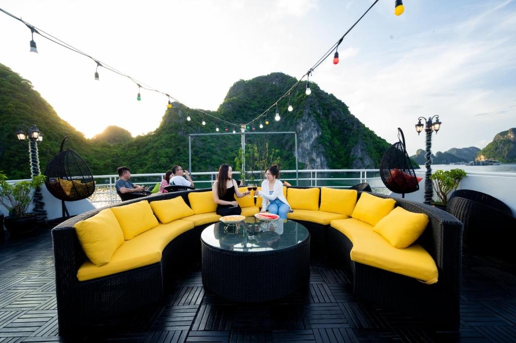 3 Days 2 Nights Discover Beautiful Remote of Halong Bay