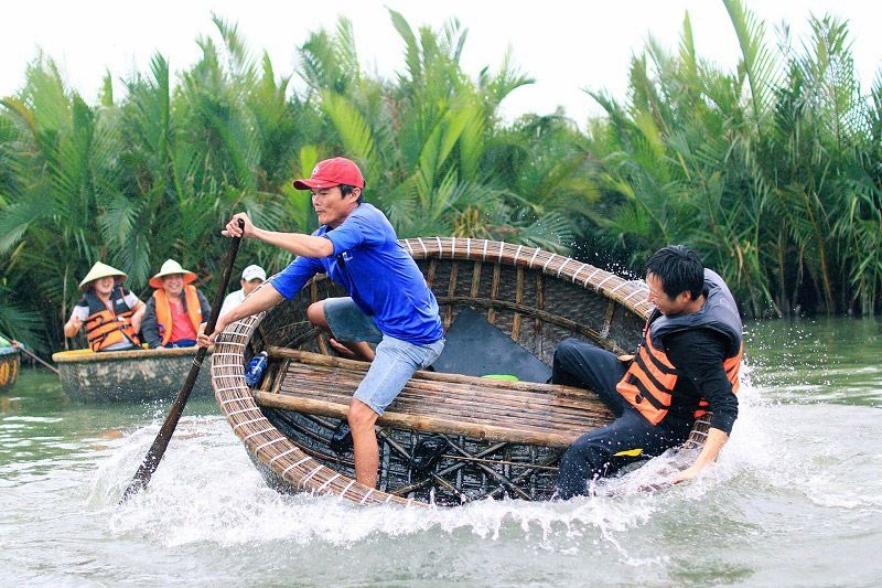 TRA NHIEU BASKET BOAT - COOKING CLASS