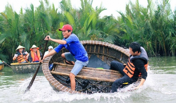 TRA NHIEU BASKET BOAT - COOKING CLASS