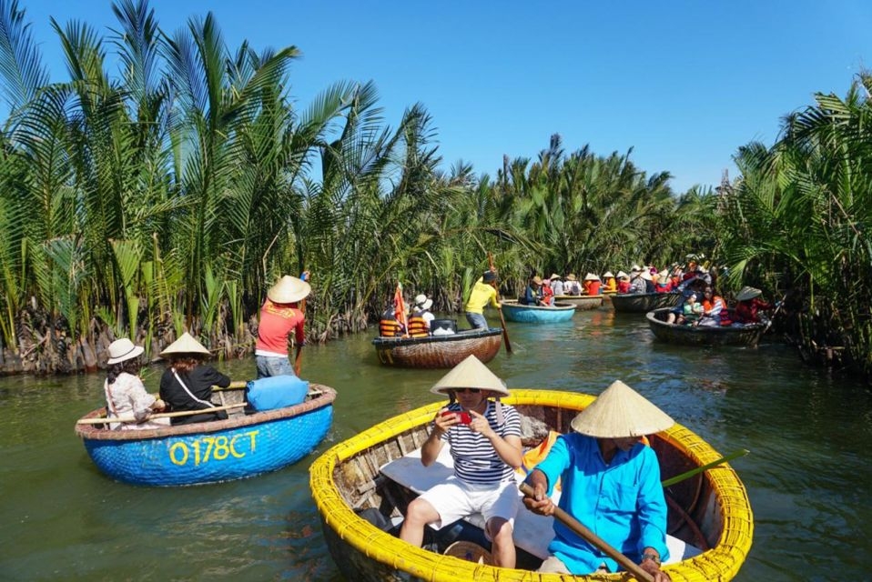 CAM THANH BASKET BOAT TOUR