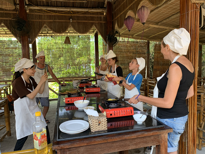 CAM THANH COOKING CLASS  - DA NANG CITY SITES